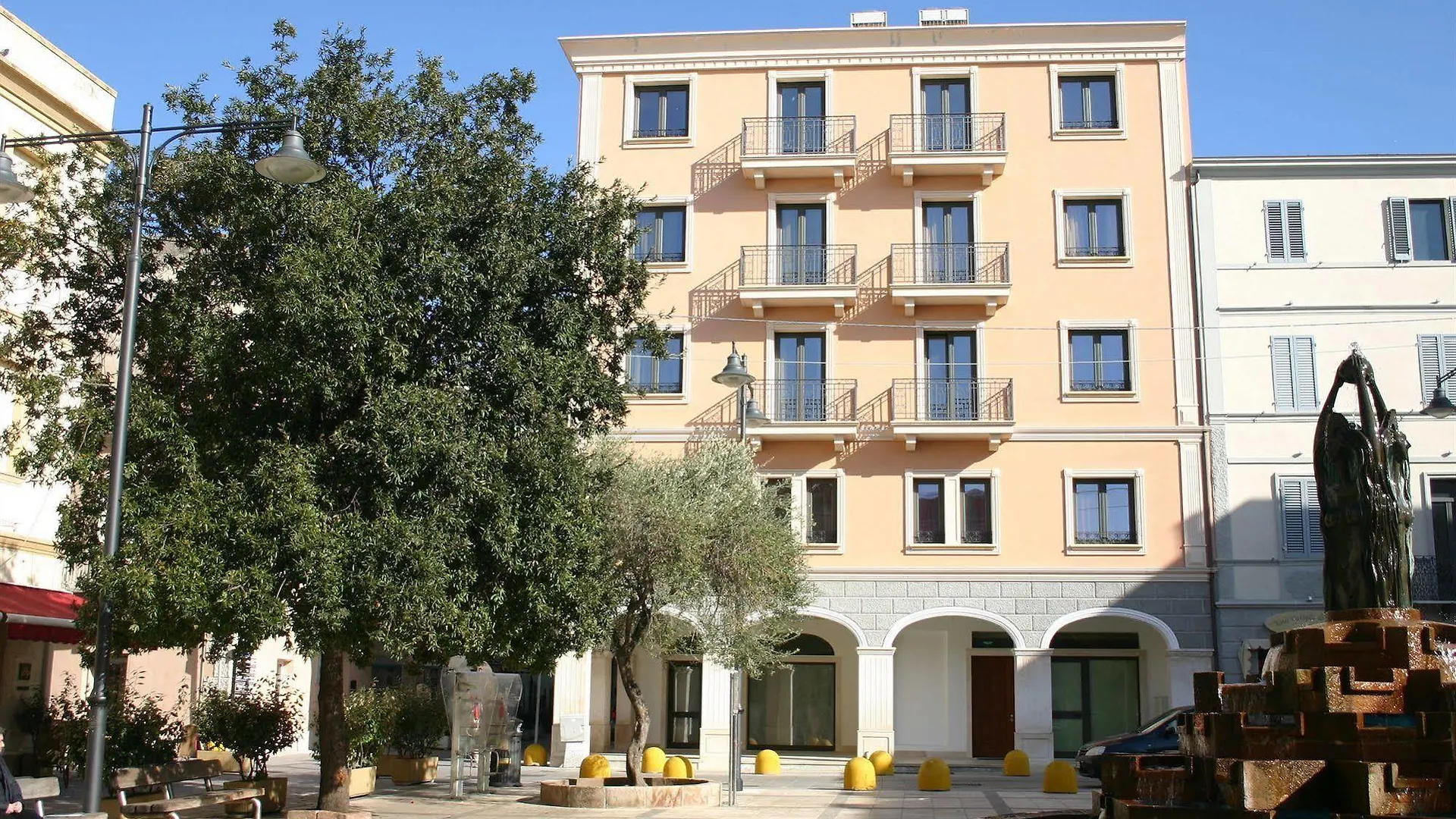 Hotel Regina Elena 올비아